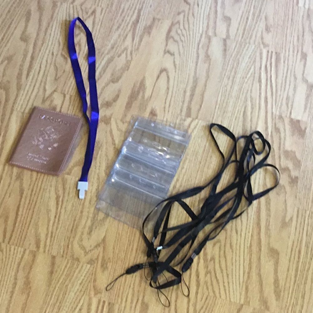 New stock- 1 passport holder & lanyard plus 10 clear vaccination or ID holder